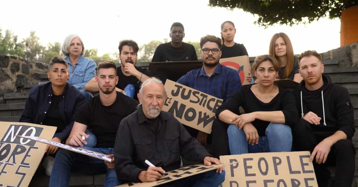 imagen destacada de manifestacion politica como una de las actividades mas conocidas de accion politica