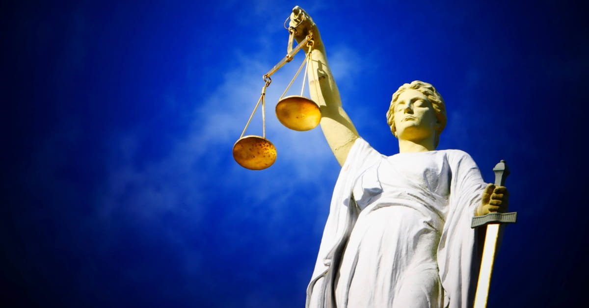 el estado versus la libertad individual se manifiesta a traves de control constitucional