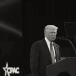 El sistema presidencial surge en los Estados Unidos como miedo a la tiranía y una búsqueda de separación de poderes claras entre legislativo y ejecutivo