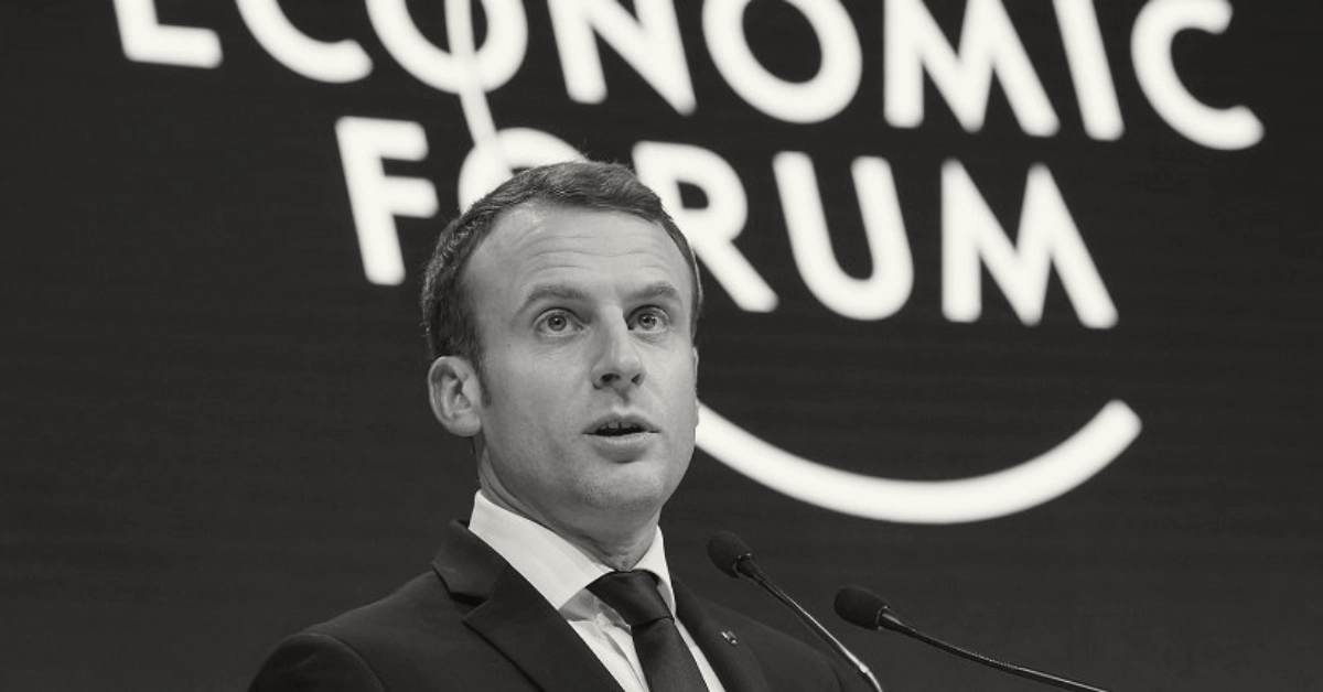 El sistema semipresidencial, con orígen el la Quinta República Francesa, buscar ofrecer un modelo entre el sistema parlamentario y presidencial.